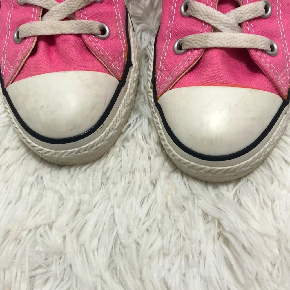 Pink Converse All Star